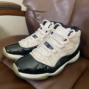 Size 9.5 - Jordan 11 Retro Concord 2011